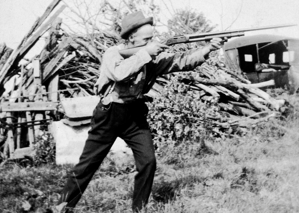1920s: Arm of NRA proposes requiring permits